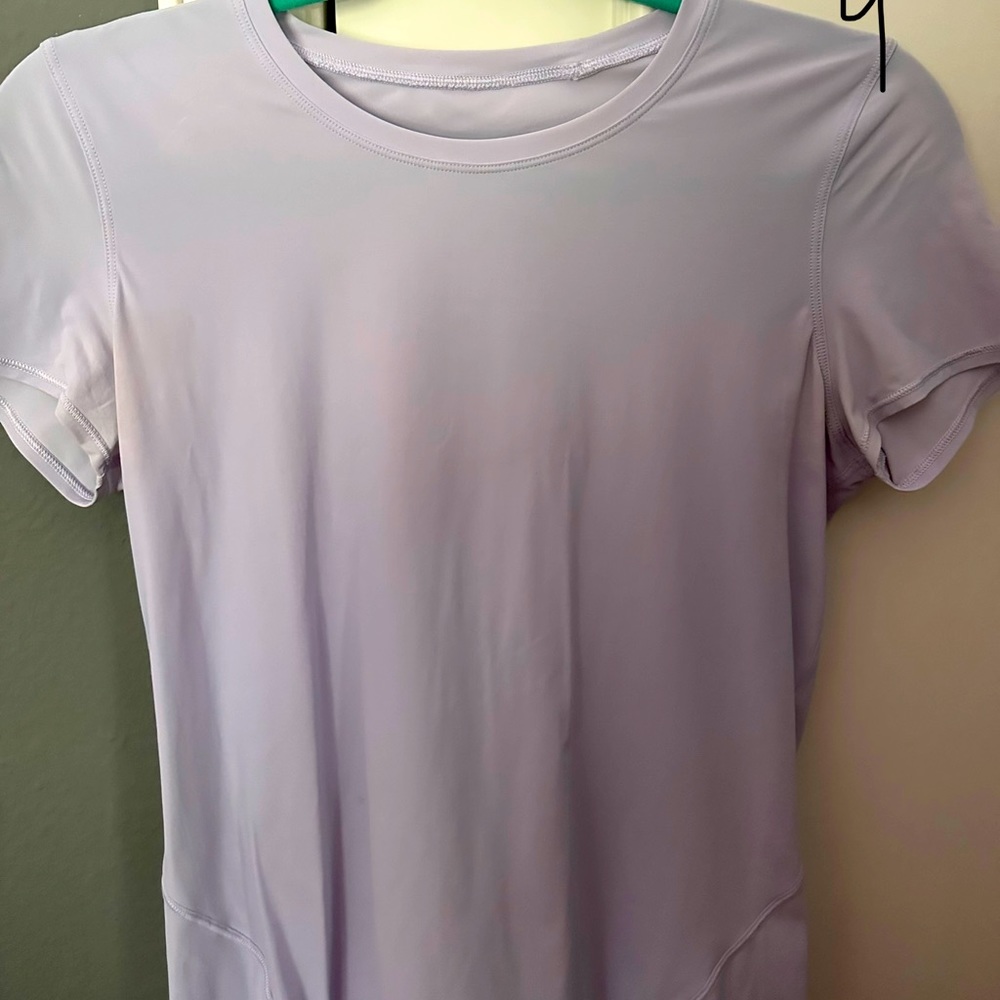 Lululemon shirt lavender size 4